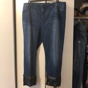 Size 4(18-20) Chico Lace Cuffed Jeans